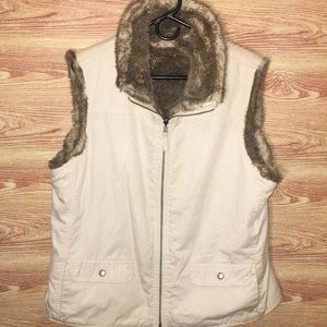Gap Reversible Vest Size XL